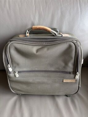 BRIGGS & RILEY sturdy Baseline 2-wheel cabin travel bag khaki